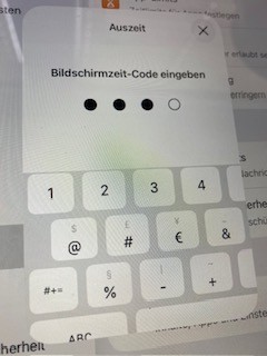 When you lock and unlock the iPad the keyboard is normal size but cropped to a number pad‘s dinensions. This only leaves room to display and use numbers 1 to 4 and some letters from the top left corner of a keyboard.